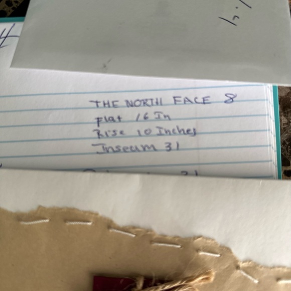 North Face Zip-off Convertable Pants - Women's SIZE 8 beige tan nylon pants - Picture 13 of 13